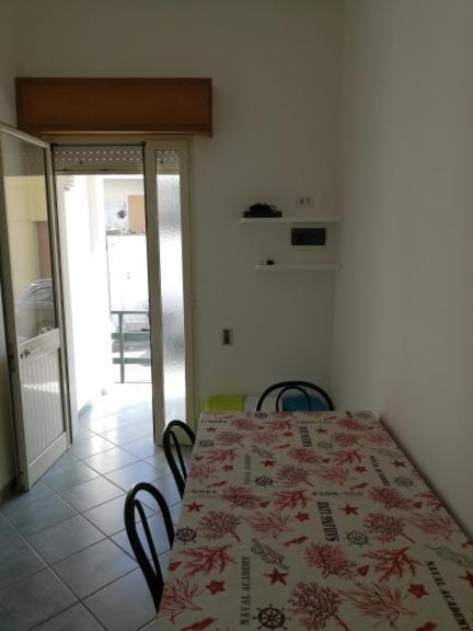 Casa Martina Apartment Santa Maria al Bagno Luaran gambar